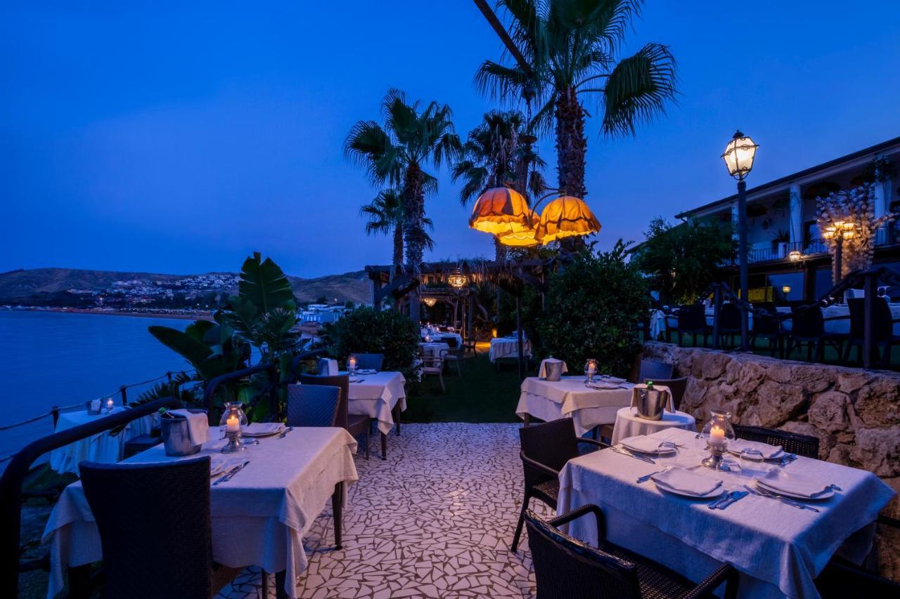 Hotel Lido Degli Scogli Crotone Exteriör bild